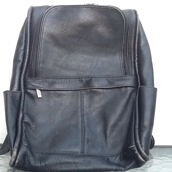 Other - Unisex Distressed Leather Backpack